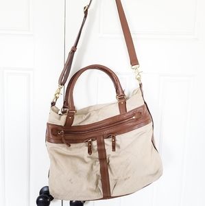 8/12 BANANA REPUBLIC COMPUTER BAG